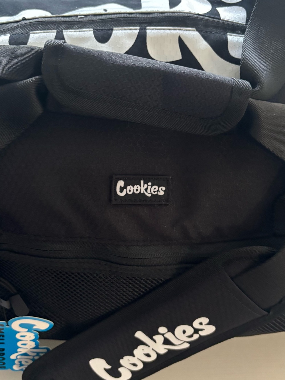 Cookies Summit Ripstop Duffle Bag in Black - Picture 6 of 7